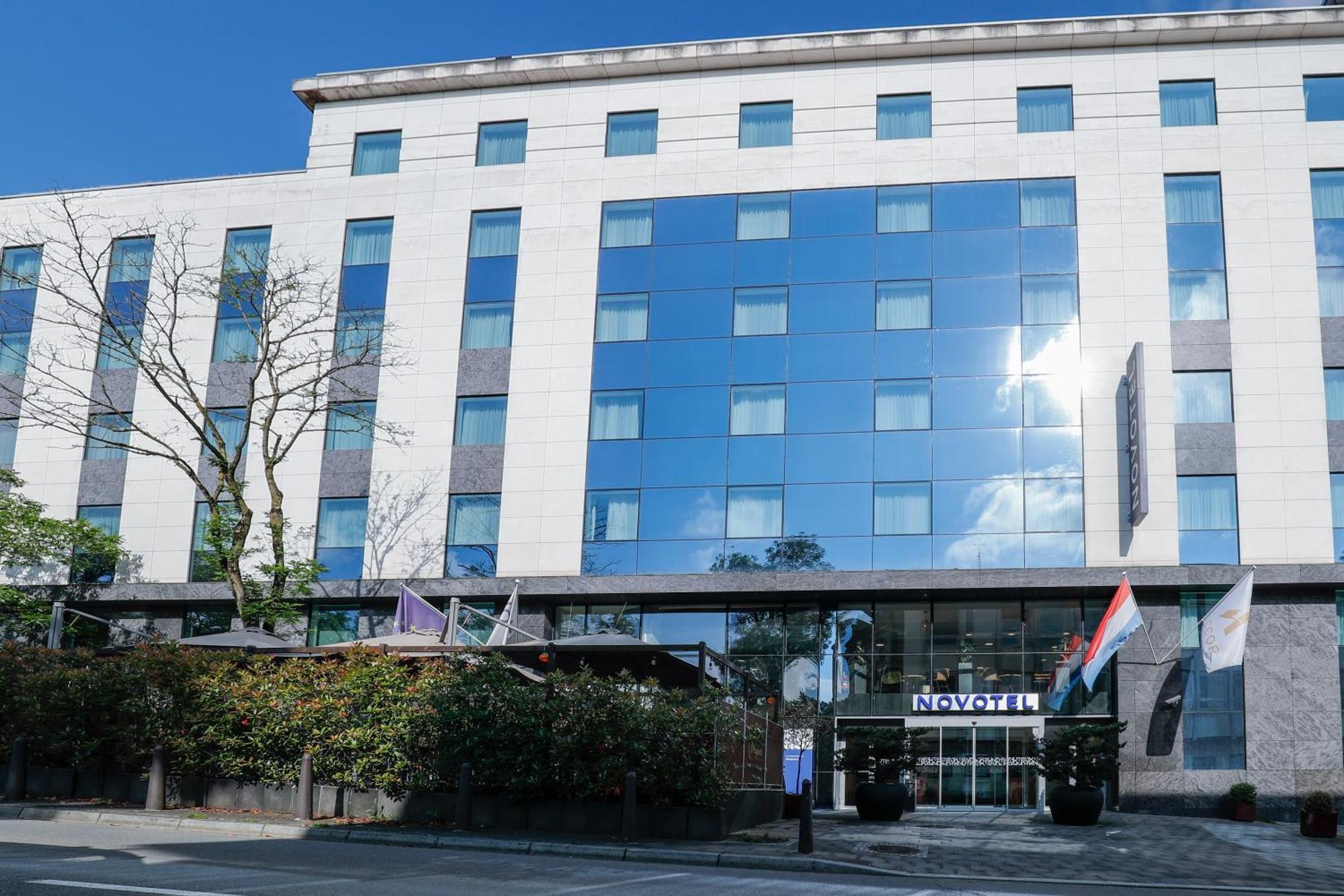 Novotel Luxembourg Centre Exteriör bild
